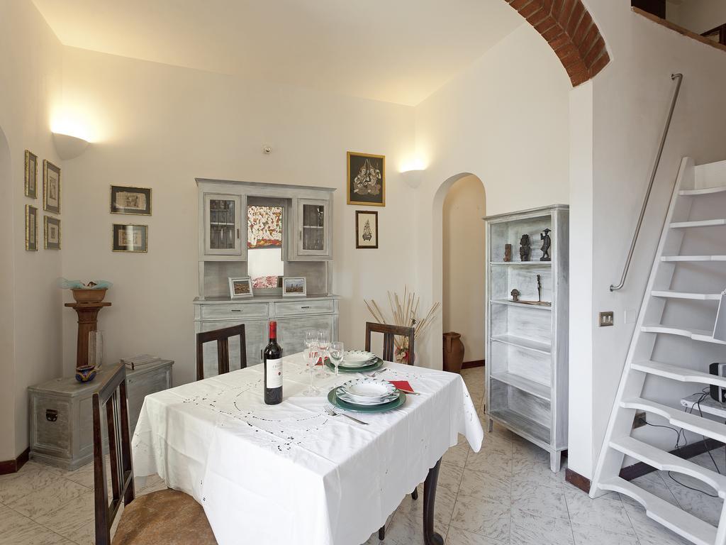 Oltrarno Home Silvia Firenze Szoba fotó